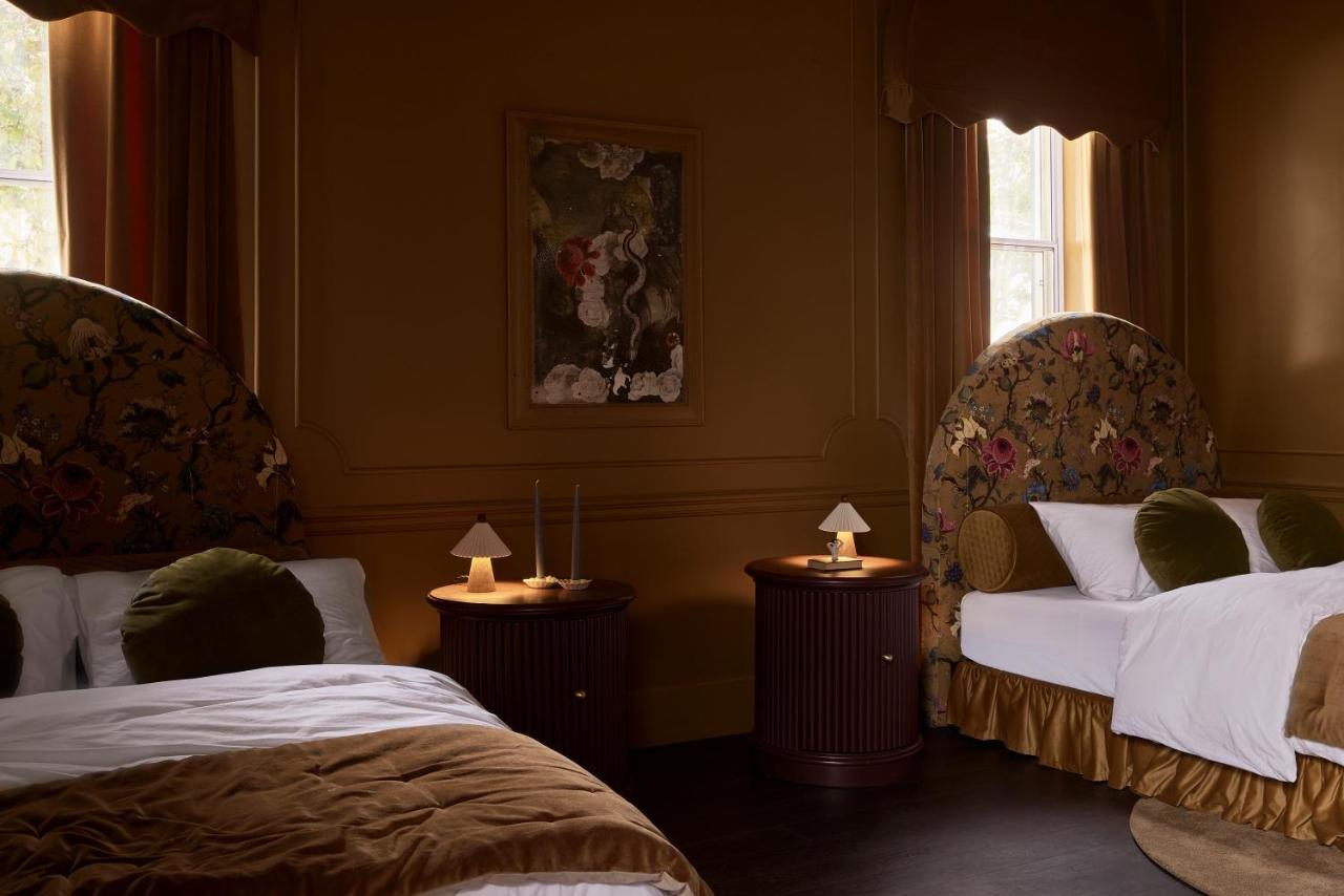 Hotel Julie Stratford Zewnętrze zdjęcie