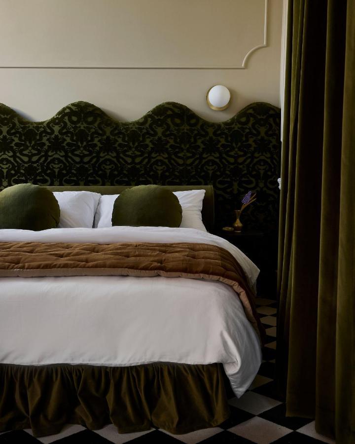Hotel Julie Stratford Zewnętrze zdjęcie